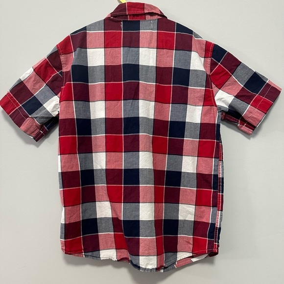 Old Navy Slim Fit Button Down - Plaid (Red, White, Blue, Gray) 🌟 - Picture 4 of 7
